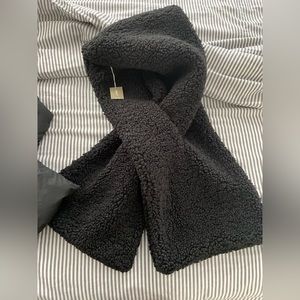 J.Crew Sherpa Pull Through Scarf